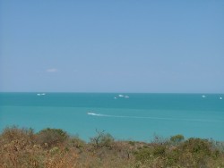 Dernier coup d'oeil sur l'océan indien oscillant au fil des heures entre vert émeraude et bleu turquoise
