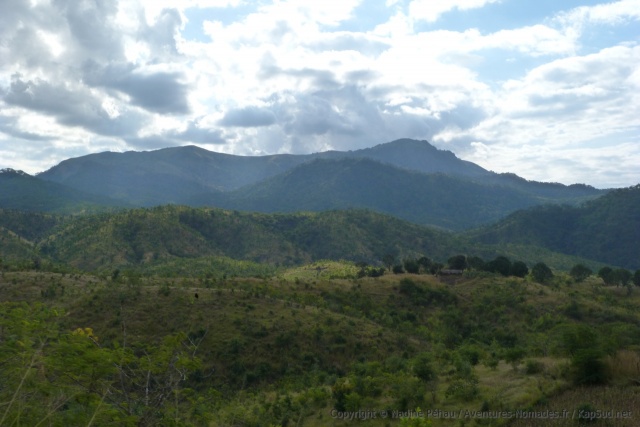 Trés beaux paysages des montagnes alentours de Mikumi, peut-être celles de Uluguru