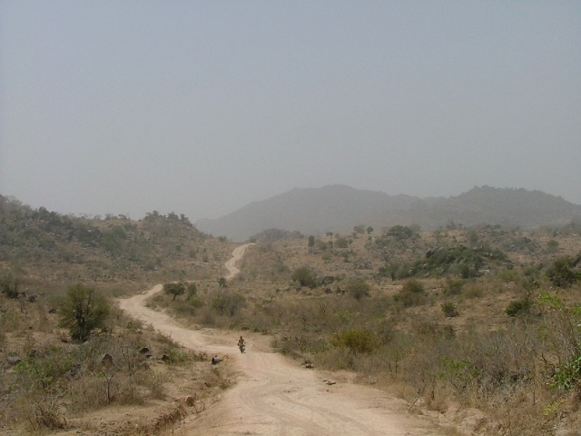 Piste dans les monts Mandara