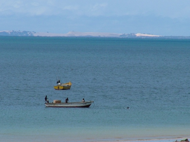 Pêcheurs avec vue sur l'Arquipelago de Bazaruto